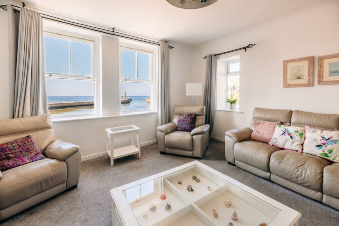 Captain's Quarters, Whitby. Sea views in living room