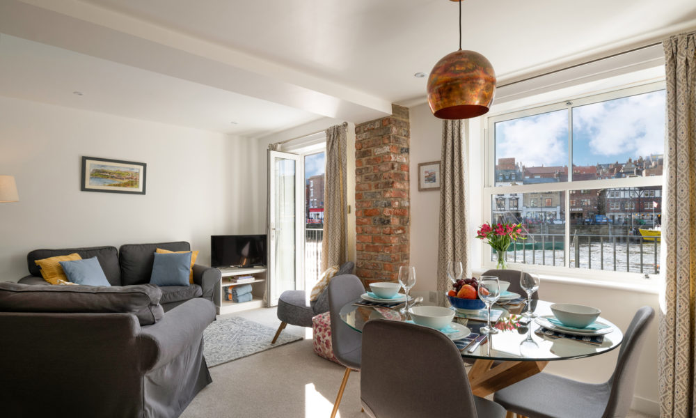 Dog friendly apartment Whitby. Whitby holiday cottages. Holiday apartment in Whitby.