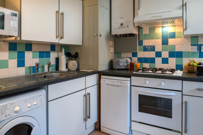 Holiday cottage with parking Whitby, holiday cottage with garden, cottage with EV Charger Sleights, Cottage with hot tub Whitby