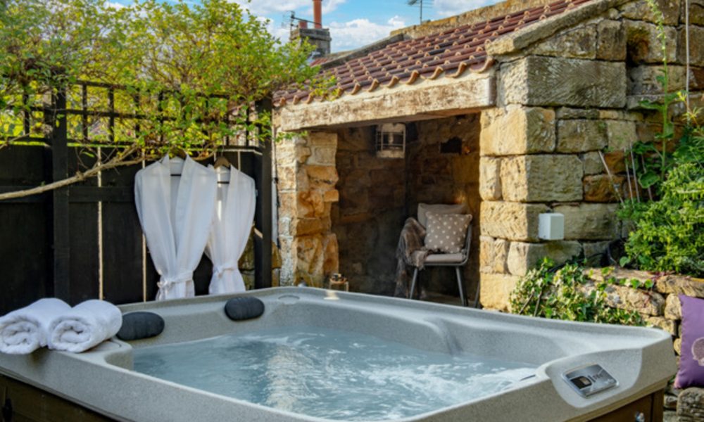 Holiday cottage with parking Whitby, holiday cottage with garden, cottage with EV Charger Sleights, Cottage with hot tub Whitby