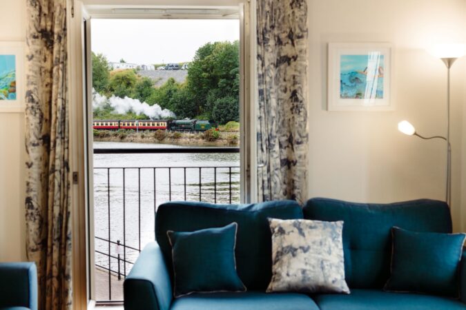 Sandy Bottoms, Whitby