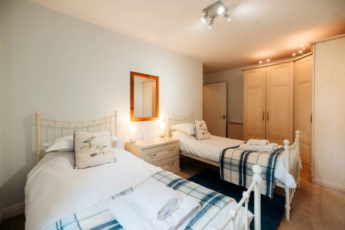 Sandy Bottoms, Whitby